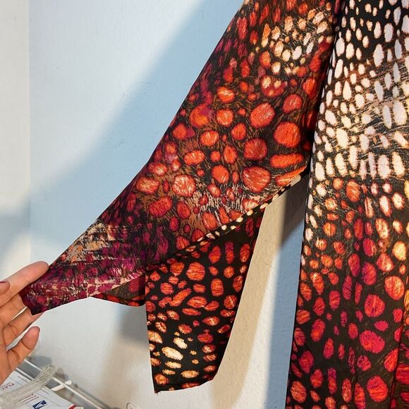 Natori Ladies Blouse Large Red Orange Satin Animal Print Tunic Oversized Relaxed - Picture 5 of 11